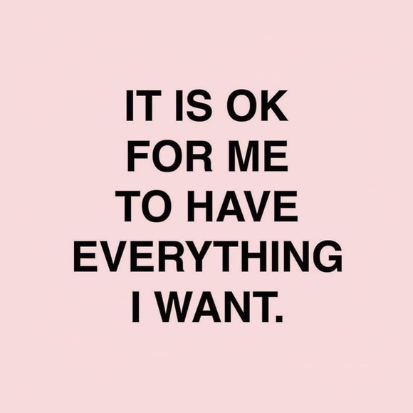 Shearling in Ivory Medium - Picture 14 of 15